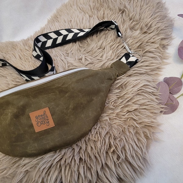 Bauchtasche Oilskin oliv