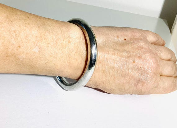 Unisex bangles in solid sterling silver. Rare des… - image 2