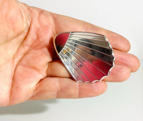 Charming clam shell in solid sterling silver. Vin… - image 1