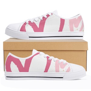 Women&#39;s Pinky Heart Canvas Shoes