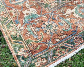 Hand-Knotted Wool Oushak Rug: Turkish Serapi Heriz Design