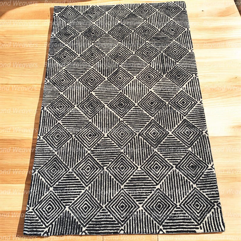 Black and White Geometric Rug | Modern Diamond Pattern Area Rug ...
