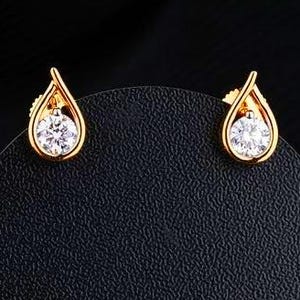 Natural Round Moissanite Teardrop Stud Earrings With 925 Sterling Silver Earrings With Gold Plating