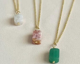 Collana con pietra preziosa di opale rosa: pendente delicato riempito in oro 14k