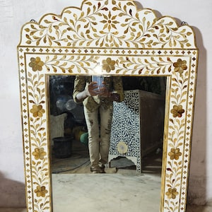 Handmade Resin Inlay Wooden Modern Floral Pattern Mirror Frame Furniture