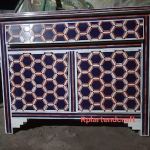 Handmade Bone Inlay Wooden Modern stripped / Pattern Side Board inlay Furniture .