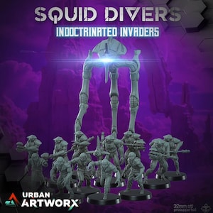 Op de afbeelding: Een promotieafbeelding voor "Squid Divers" miniaturen. De afbeelding toont een grote, grijze, driepoot-achtige oorlogsmachine en verschillende kleinere humanoïde figuren. De tekst "Squid Divers" en "Indoctrinated Invaders" staat bovenaan, met het Urban Artworx-logo onderaan.