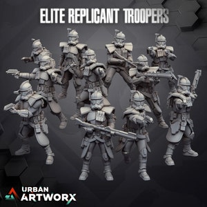 Peut inclure: Plusieurs figurines grises de soldats Elite Replicant, chacune avec une armure et un casque détaillés, tenant des armes. Le texte "ELITE REPLICANT TROOPERS" est en haut. Le logo Urban Artworx est en bas.