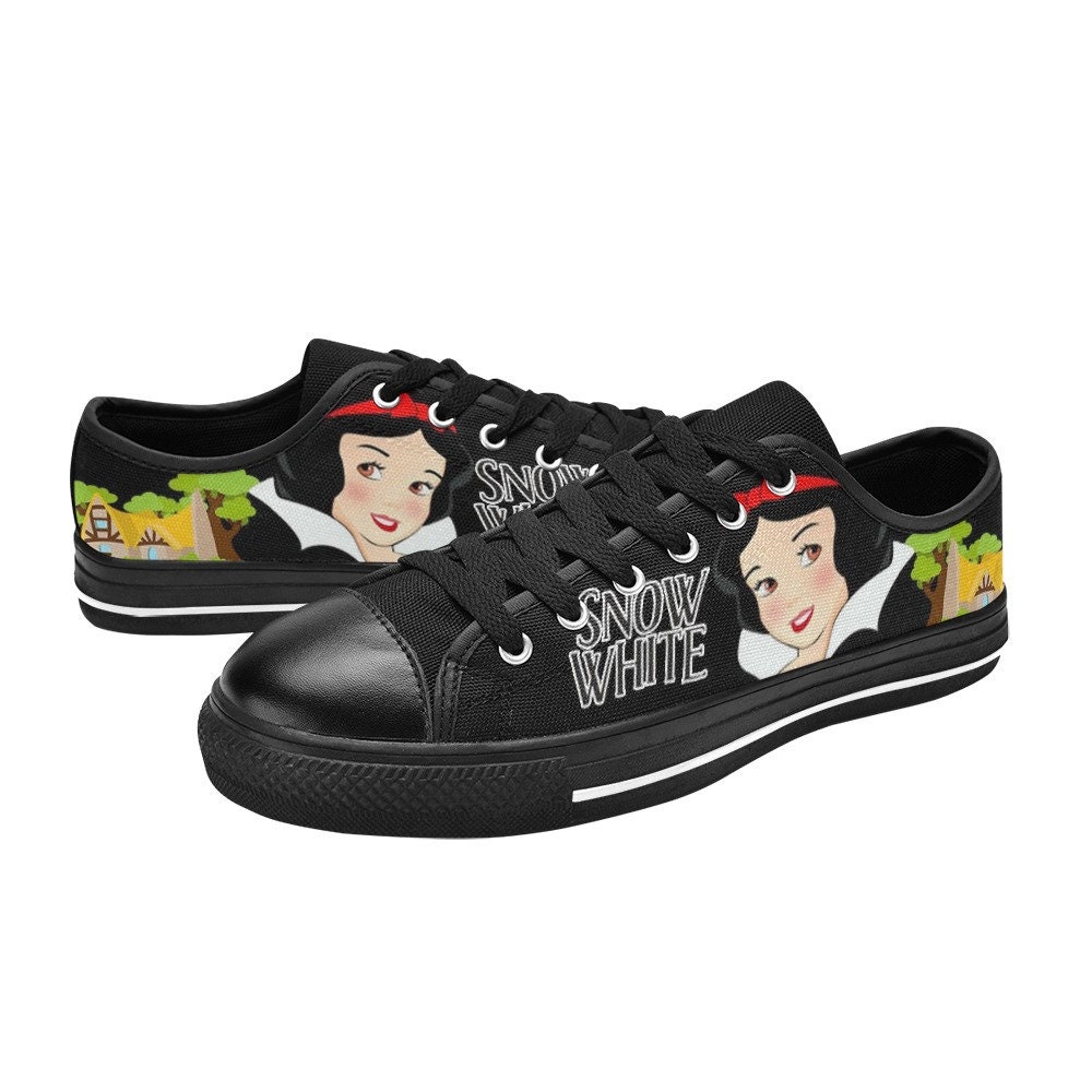 Discover Snow White Women's Low Top Sneaker