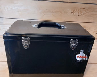 XL Getränke Kühler Kühlbox Schwarz Inhalt 25 Liter/6,6 Gal Größe 49x27x30cm 19.3x10.6x12 Zoll-Cheers Öffner/Opener Werkzeugkiste