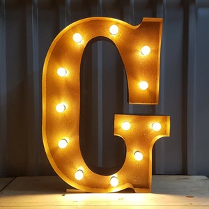 12 Battery Operated LED Light Box with Letters & Numbers