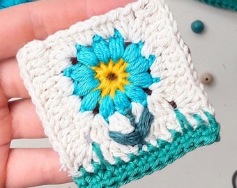 Flower Meadow Granny Square Crochet Pattern – US Terms (PDF Pattern)