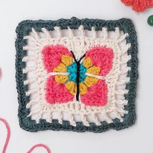 Butterfly Granny Square Crochet Pattern | PDF with Step-by-Step Images | US Terms, Animal Crochet Project for Beginners, RainbowyarnPatterns