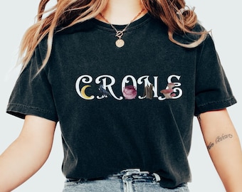 Witch T-Shirt for Crone Wise Woman Shirt Goddess Gift Middle Age Perimenopause Humor Moon Tee Raven Design for Birthday Gift Older Woman