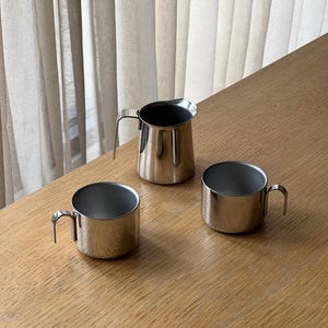 Vintage stainless steel coffee cups with milk jug, inox coffee cups, vintage drinkware, espresso cups