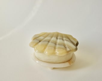 Vintage Hand-Carved Onyx Shell Jewelry / Pill Box