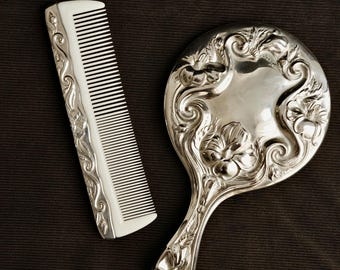 Vintage Silver-Tone Hand Mirror & Comb Set – Hollywood Glamour Vanity Duo (1950s/60s)
