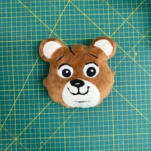 Bear Head ITH Embroidery Design、 かわいいクマ、 手作りの魔法、 傑作のためのデジタル刺繍デザイン、 Bear ITH Embroidery Pattern、