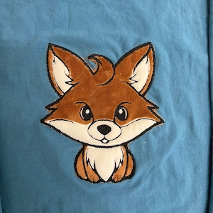 Fuchs Stickdatei, ITH Stickmuster, Doodle Stickerei, Nähprojekte DIY,  Stickkunst, Cartoon Fuchs, Textilgestaltung, Stickvorlage Fuchs,