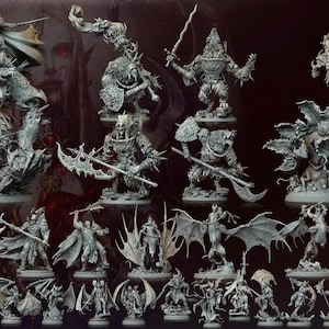 Pode incluir: Uma coleção de miniaturas de fantasia cinzentas com vários guerreiros blindados, criaturas aladas e seres monstruosos. O conjunto inclui diversas personagens com armas como machados e espadas, todas em bases circulares com o texto BLOODRIGHT CRIMSON LEGION visível no canto.