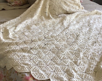 Vintage Hand Crochet Coverlet, Popcorn Stitch Antique White Throw, bedding