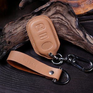 Personalized Leather Key Fob Cover for Toyota Camry 2000-2008 Solara Sienna Matrix Vibe Corolla Car Entry Remote Accessory Birthday Gift