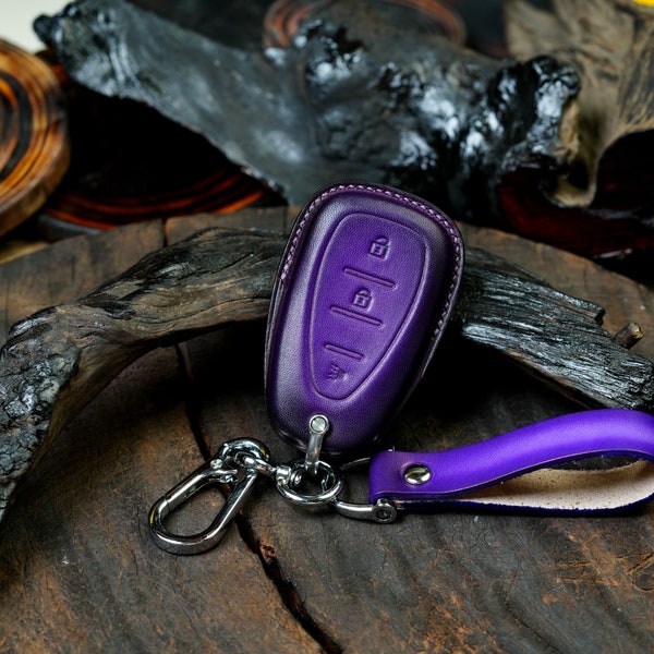 Leather Key Fob Cover Case for Chevy Traverse Trailblazer, Blazer, Camaro, Bolt, Cruze, Equinox, Malibu, Sonic, Spark, Trax, Volt Key Holder