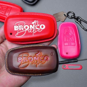 All Ford Bronco Leather Key Fob Cover – Handmade for All Bronco 2-Door & 4-Door Models – Fits Bronco Sport Babe Sasquatch More Badge Styles