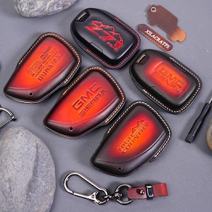 GMC Sierra Leather Key Fob Covers | Yukon Acadia  AT4 denali | Chevy Z71 ZR2 RSt Tahoe Suburban, Silverado 1500  Keychain Accessories