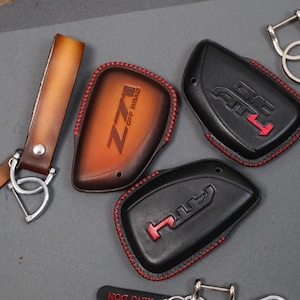 GMC AT4 Leather Key Fob Cover –  AT4X Denali Ultimate Sierra EV, Elevation –chevy Z71 ZR2 RST Handmade Custom Paint - 70 Color Options