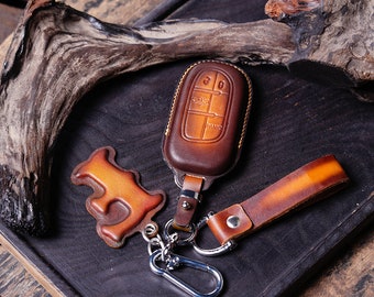 パーソナライズされたレザーキーフォブカバー ドッグデ チャレンジャー チャージャー SRT ヘルキャット スキャットパック デーモン スーパーダート デュランゴ クライスラー モデル エアタグ付き 2011