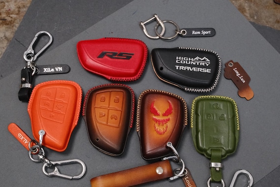 Fits Chevy Traverse Leather Key Fob Cover Blazer Equinox Trailblazer LT RS Z71 Premier High Country (2006-2026) Custom Key Holder 70 Colors