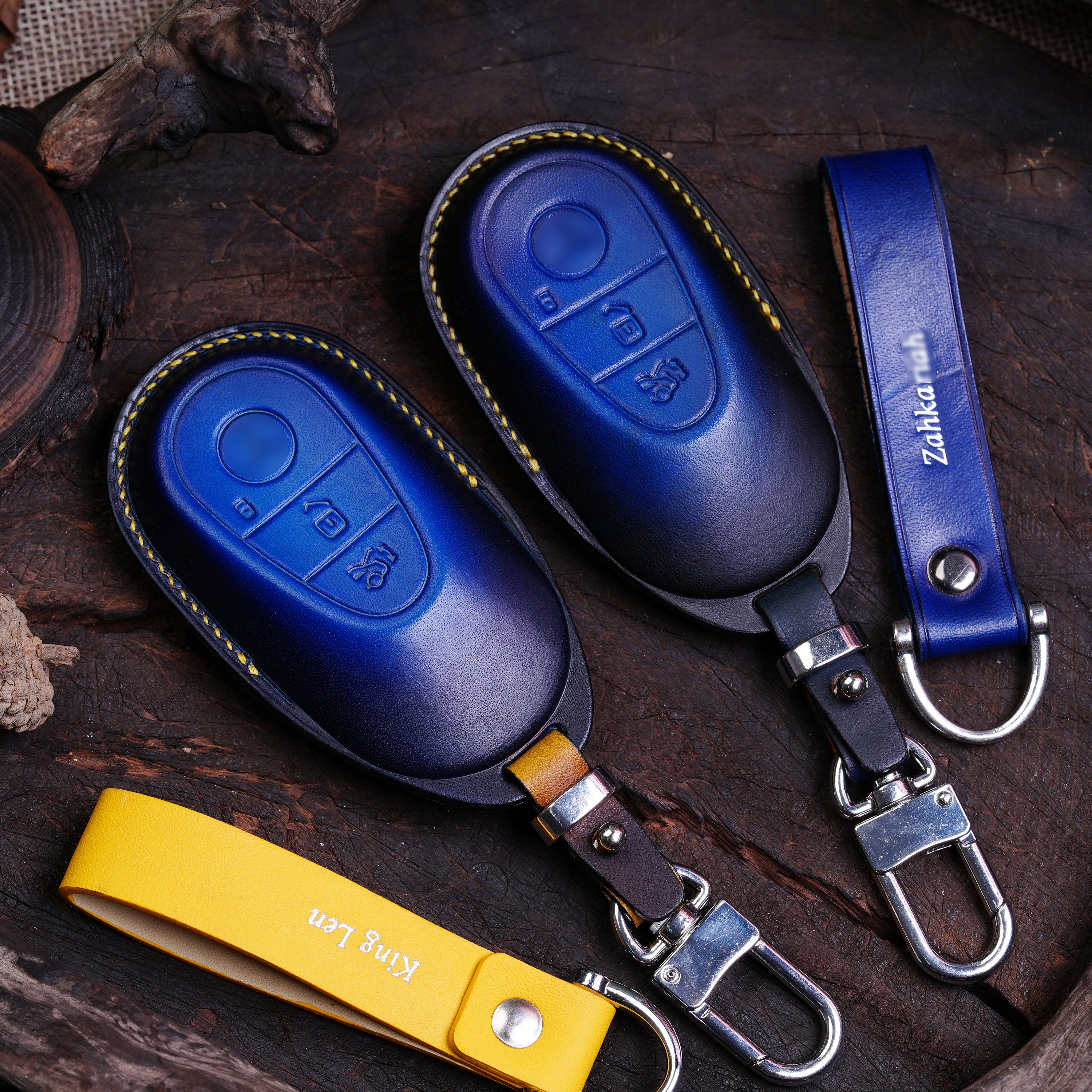 Premium leather key cover for Mercedes-Benz keys incl. keyring hook +  leather keychain (LEK66-M9)