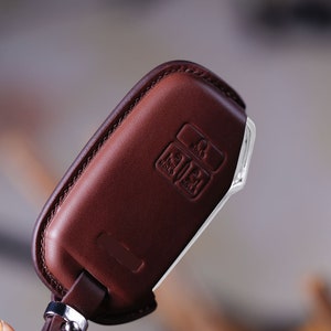 Handcrafted Key Fob Covers: Sportage, Sorento, Telluride, Forte, Soul, Stinger Personalized Leather Smart Key Cases with Embossing Birthday