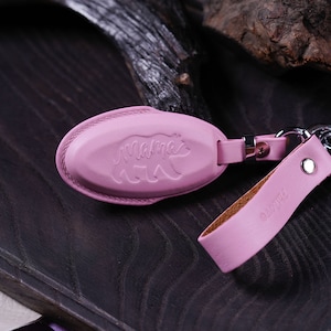 Mama Bear Pink Cute Key Fob Cover 2023-2024 Pathfinder, Altima, Armada, Maxima, Qashqai, Rogue, Titan, Kicks, Frontier Keyless Remote Holder