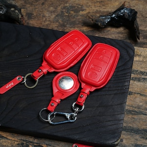 Leder Schlüsselanhänger GR Corolla 2023 mit AirTag Halter, Schlüsselanhänger, Brieftasche, Custom Tag Schlüsselanhänger ohne Schlüsselring, personalisierte Geschenke GR Geschenke