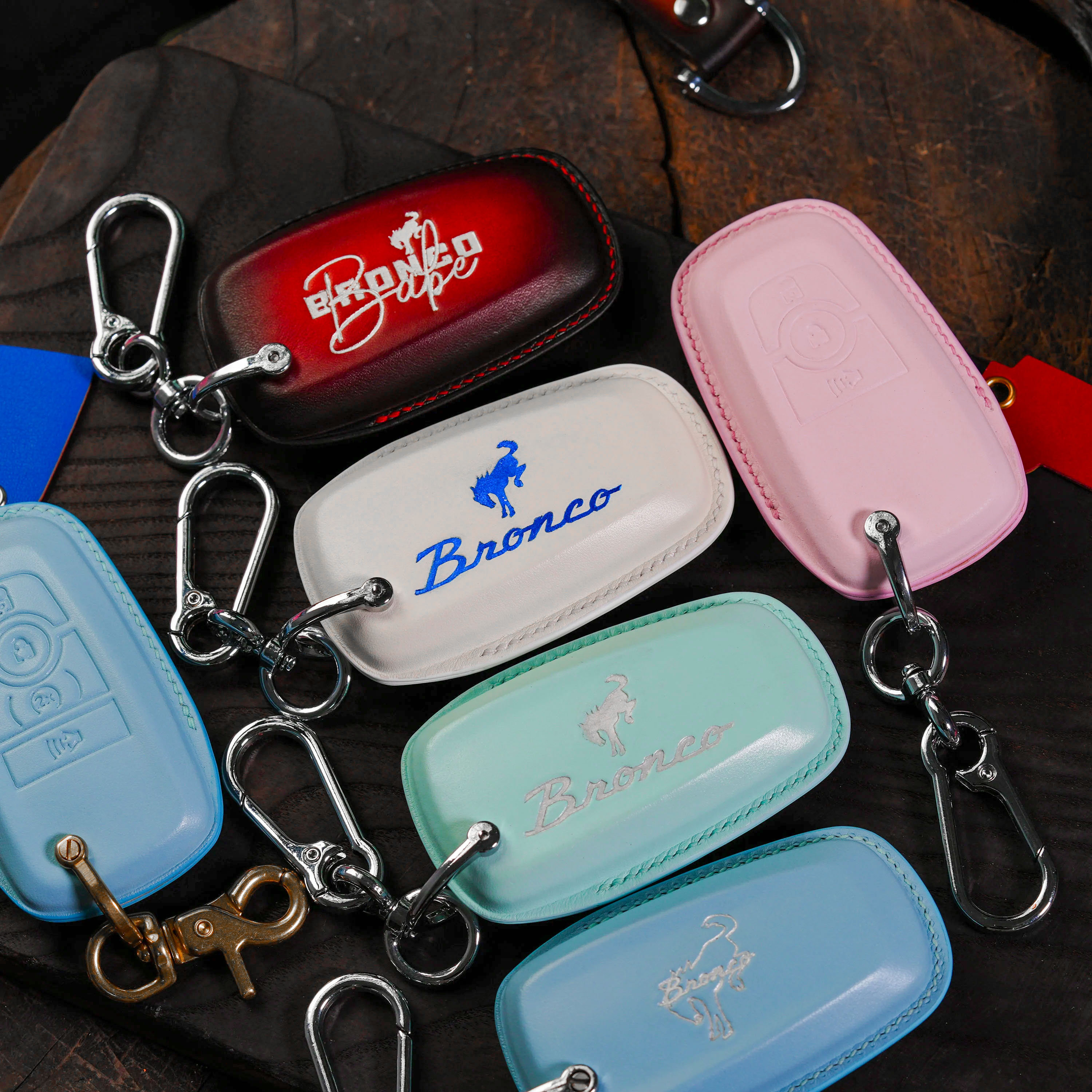 All Ford Bronco Keychain Cover - Bronco Sport, Badlands, Outer Banks, Big Bend, Wildtrak, 2-Door, 4-Door, Remote Key Holder Custom Made