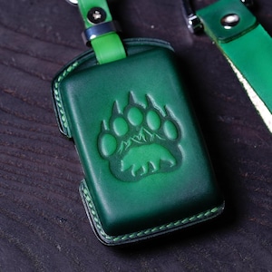 Handcrafted Leather Key Case for Volvo XC90 XC70 S60 S80 S90 C30 V70 V90 - Personalized Stamp Smart Remote Keyless Holder Accessories