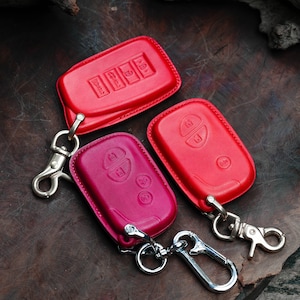 Lexus Handcrafted Leather Key Fob Cover Premium Car Key Case Keychain for Rx, ES, Gs, IS, LS, Gx, Ct, Nx 200-500 Models Essential Lexus