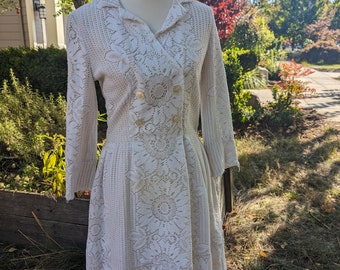 Vintage 60s 70s crochet lace ivory cream dress medium