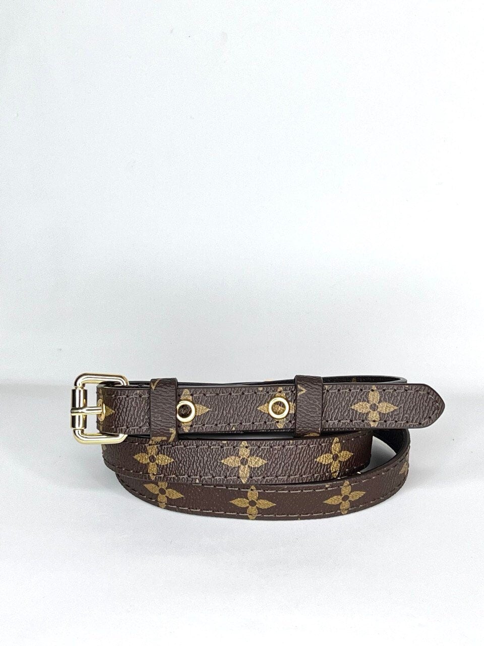 Replacement belt straps tailored to customers' Louis Vuitton LV buckles –  AQUILA®