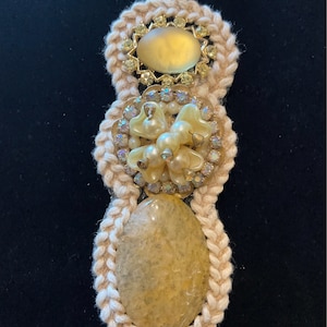 Classy Costume Jewelry Necklace