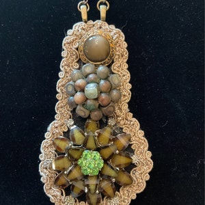 Elegant Costume Jewelry Necklace
