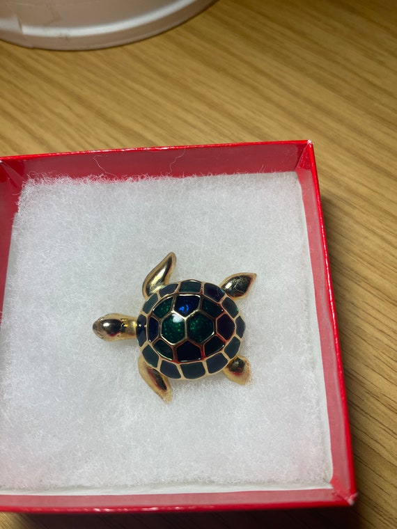Ciro  vintage Turtle brooch - emerald green and b… - image 7