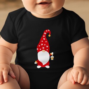 Gnomo di Natale Design digitale Gnomo delle feste Arte Gnomo di Babbo Natale Clipart Gnomo di Natale Stampabile Gnomo carino Cappello rosso Decorazione natalizia