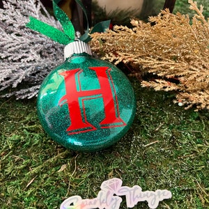 Personalized Glitter Ornaments , Christmas disc ornament with initial/name, Pet Name Bauble  Customized Christmas Gifts Family Name.