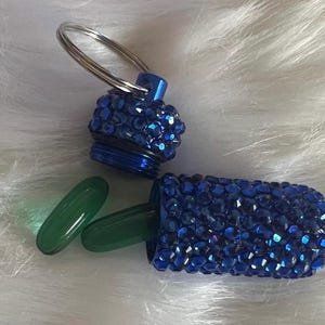 Blinged und schillernde Rhinestone-Pille Keychain