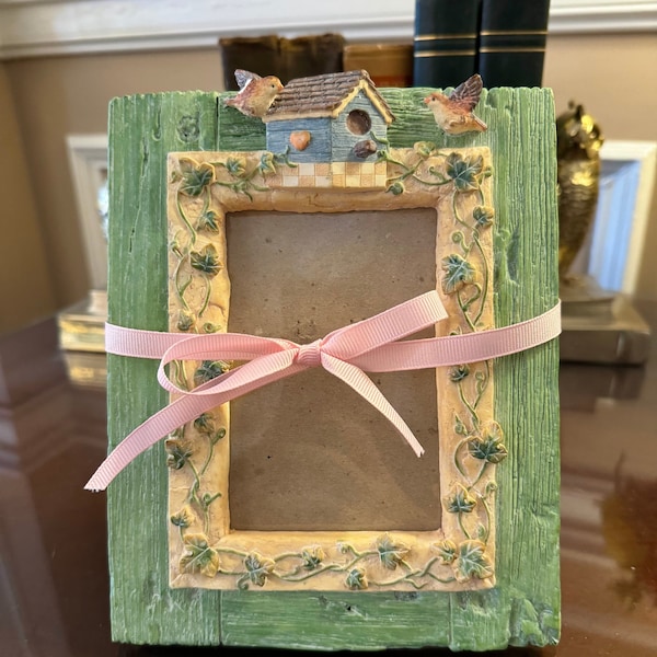 Bird House 3D Picture Frame, Vintage 3D Bird House, Vine Picture Frame, Vintage 3D Picture Frame, Coquette Picture Frame, Cottagecore Decor