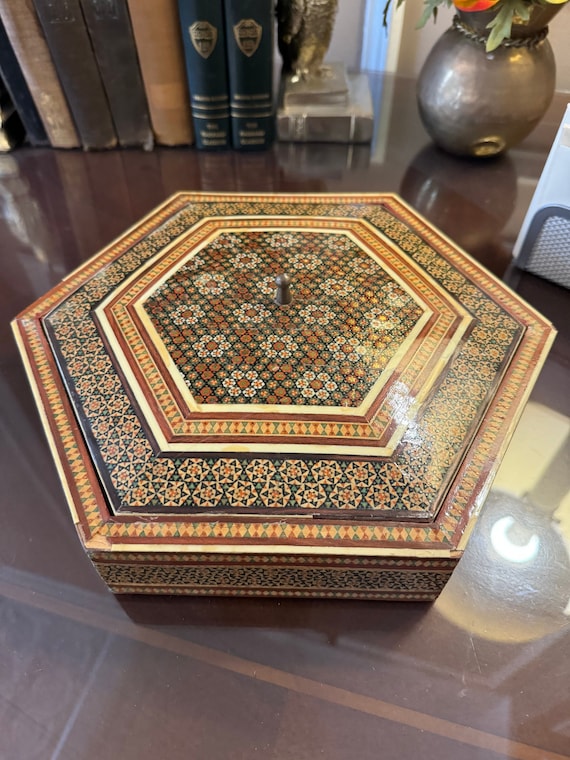 Vintage Persian Khatam Marquetry Lidded Box, Persi