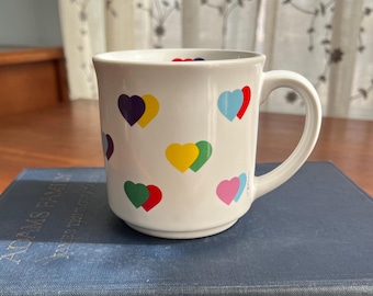 Vintage 80&#39;s Overlapping Rainbow Hearts Ceramic Coffee/Tea Mug